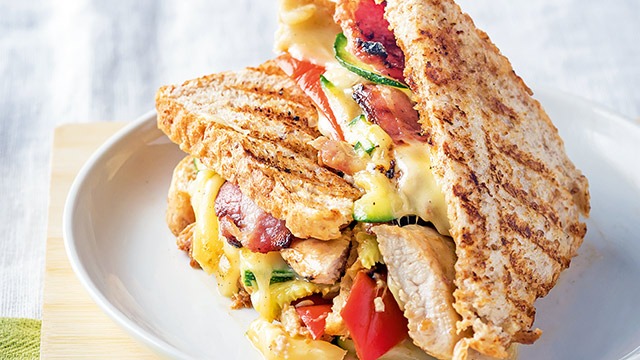 Chicken Cheese Sandwich (chicken)
